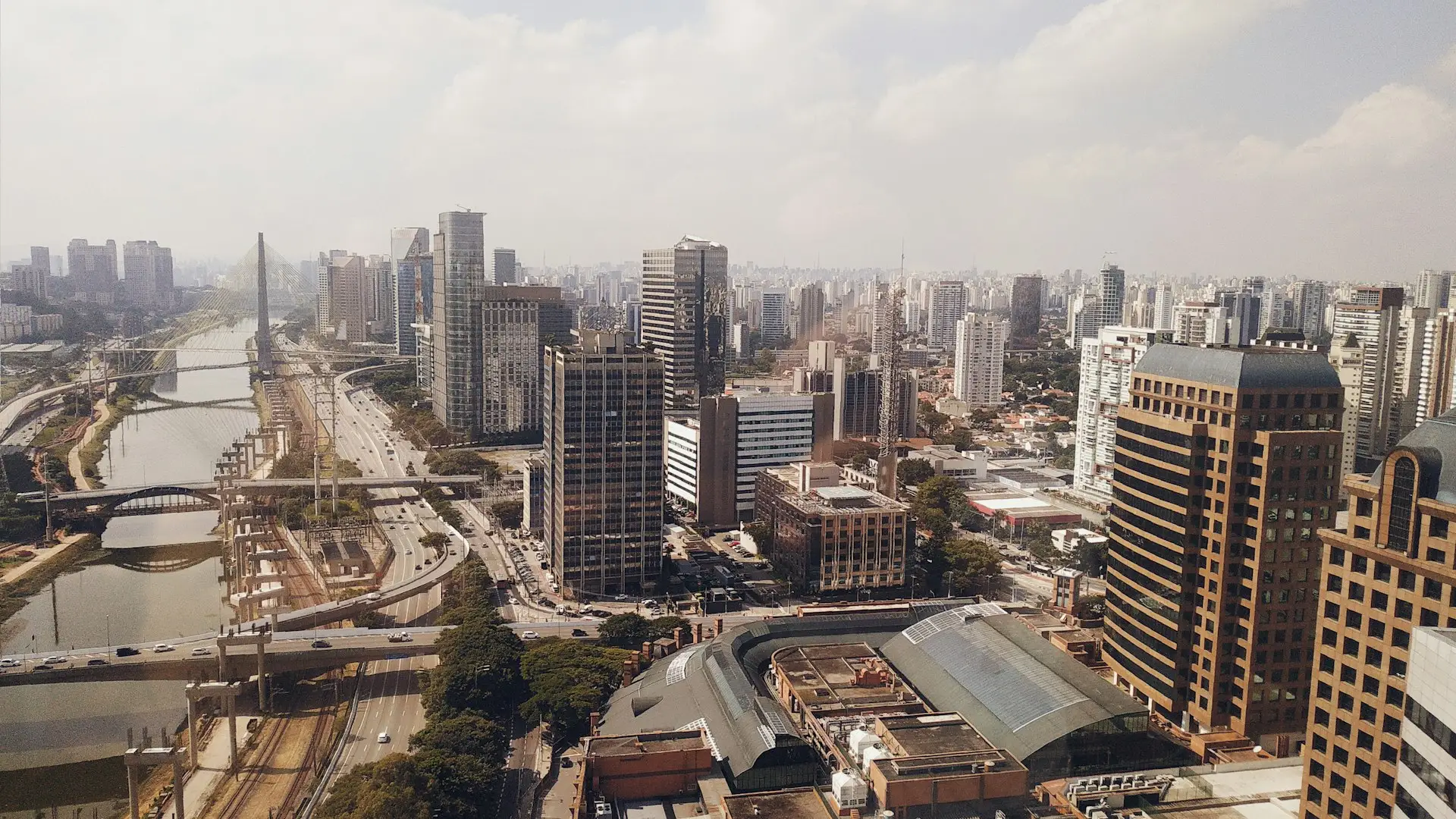 S&atilde;o Paulo skyline